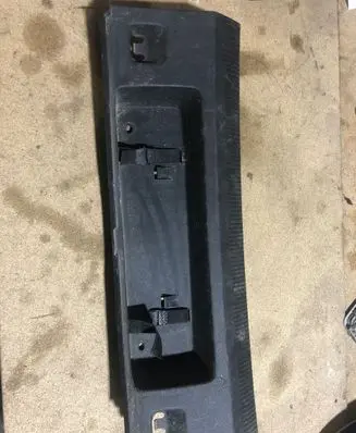 Volkswagen Jetta V Trunk/boot sill cover protection 1K5863459M 1K5863459N 1K5863459K