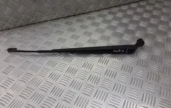 Toyota Yaris Front wiper blade arm 85221-0D020-D