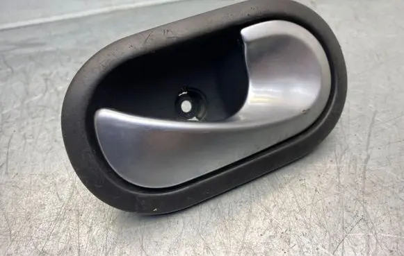 Renault Megane II Front door interior handle 8200028486 5005500006 85509