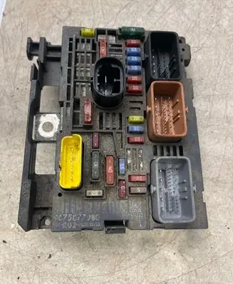 Citroen C5 Fuse box set 9675877980