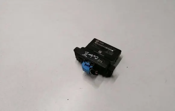 Skoda Octavia Mk2 (1Z) Other control units/modules 1K0907530H 0325 1K0907951