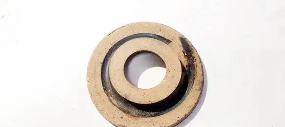 Skoda Octavia Mk2 (1Z) Front coil spring rubber mount 1k0512149b