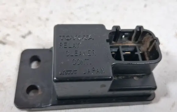 Toyota Corolla Verso AR10 Light washer relay 8594230010 8594230910