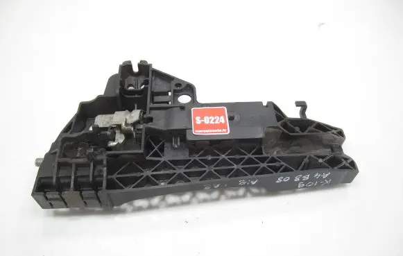 Audi A4 S4 B8 8K Front door coupe exterior handle/bracket 8T0837886