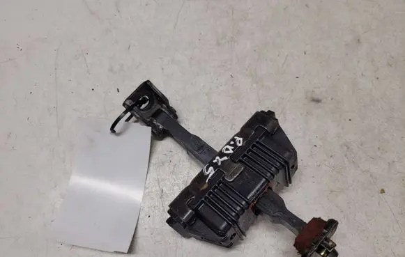 BMW X5 E53 Front door check strap stopper