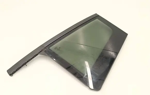 BMW 2 F46 Rear vent window glass 7416283 43R000177