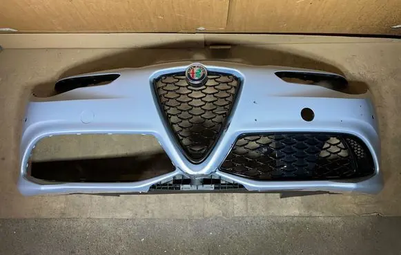 Alfa Romeo Giulia Front bumper 50567735