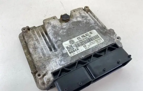 Volkswagen PASSAT B6 Engine control unit/module 03G906021MR EDC16U34 1039S15595