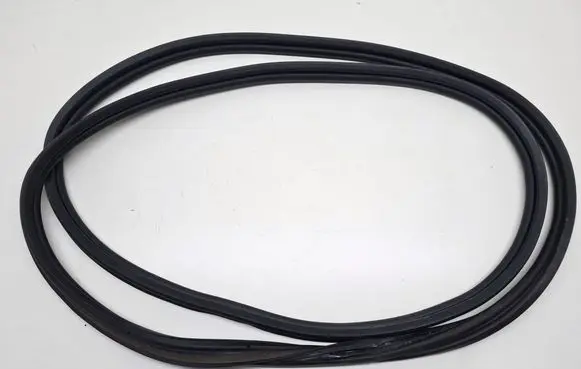 Opel Crossland X Trunk rubber seal (body) 39109213 466677010