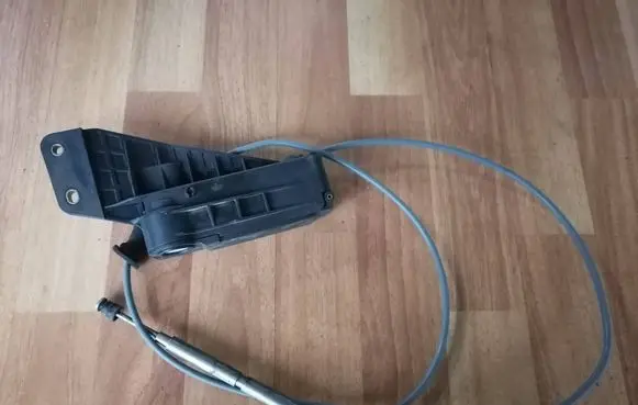 BMW 7 E65 E66 Hand brake release cable 7508773