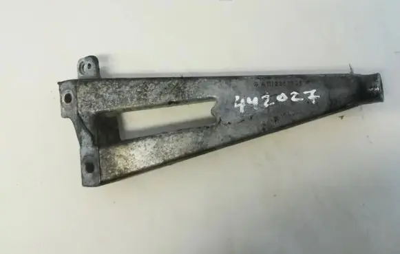 Mercedes-Benz SLK R170 Engine mounting bracket a1112361395