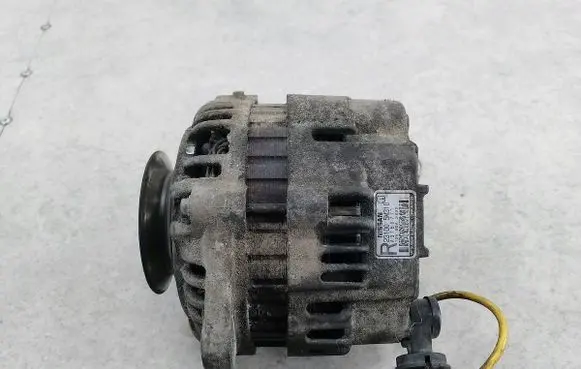 Nissan X-Trail T30 Generator/alternator 231005M310