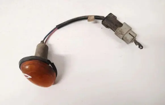 Chrysler Voyager Front fender indicator light 04857110j 04857110-j