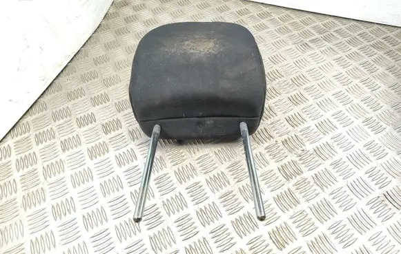 Nissan Pulsar Front seat headrest 
