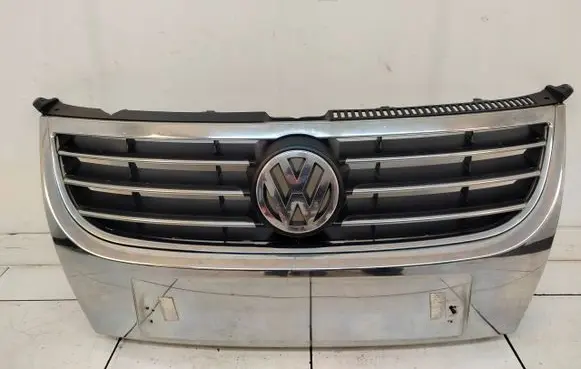 Volkswagen Touran I Front bumper upper radiator grill 
