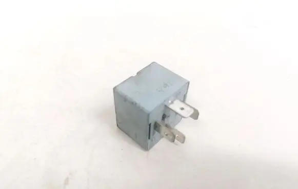 Audi A6 S6 C5 4B Other relay 141951253B 20240072
