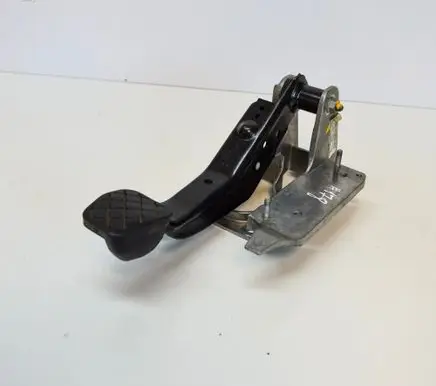 Volkswagen Polo V 6R Brake pedal 6R2721058A