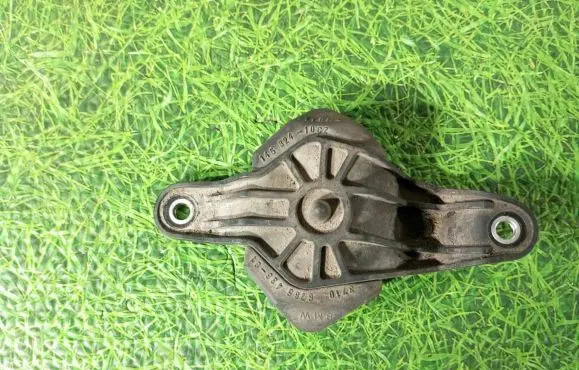BMW 7 F01 F02 F03 F04 other engine part 6785436