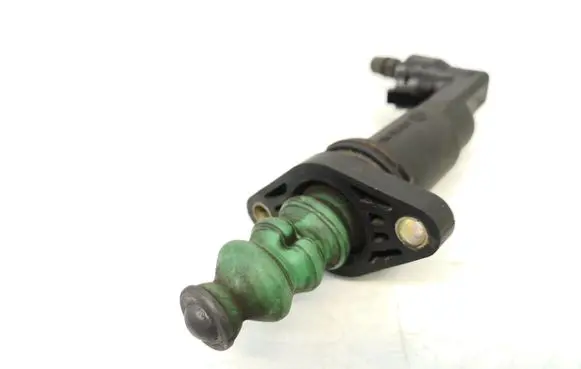 Clutch master cylinder