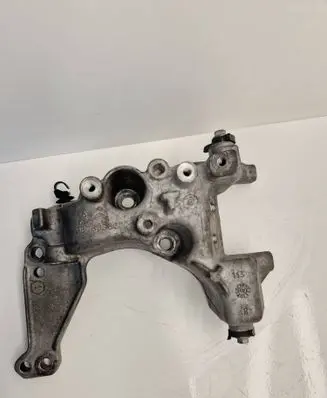 Peugeot 3008 II Generator/alternator bracket 9808696680