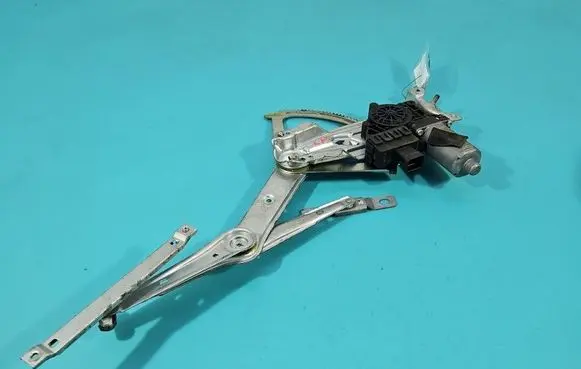 Opel Astra H Front door window regulator with motor IMPRK1588267
