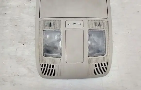 Mazda CX-5 Front seat light