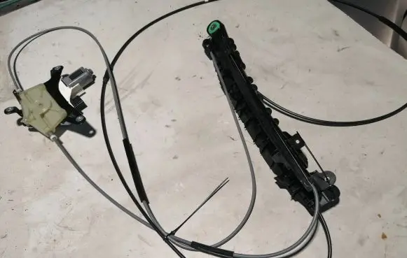 Audi A6 S6 C7 4G Curtain motor 933812103 933811103