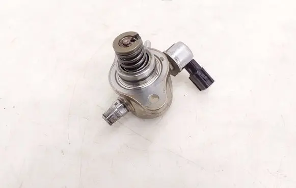 Toyota Camry VIII XV70 Fuel injection high pressure pump 2310125040 2961003115