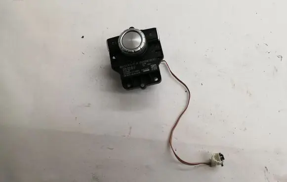 Mercedes-Benz E W212 Head unit multimedia control A2048709958