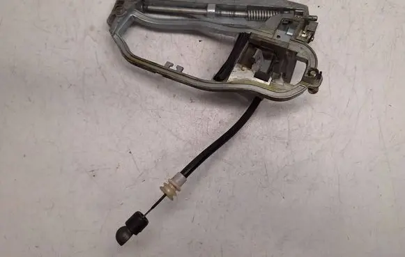 BMW X5 E53 Rear door exterior handle/bracket 48363 51228243635