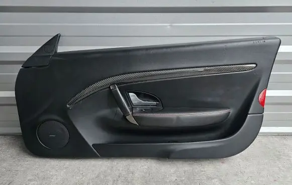 Maserati GranTurismo Front door card panel trim