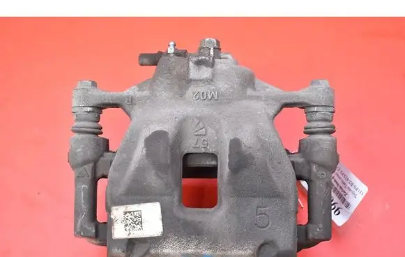 Toyota Yaris Front brake caliper L84613