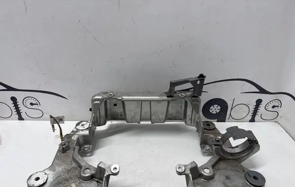 BMW i4 A/C compressor mount bracket 100006199