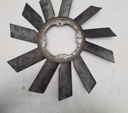 BMW 3 E36 Fan impeller 17233639