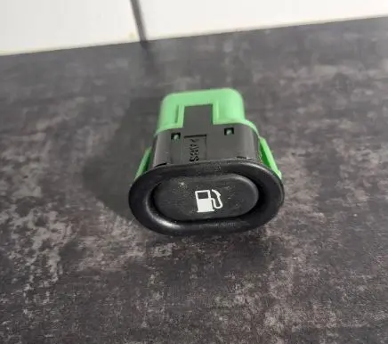 Saab 9-5 Fuel tank opening switch 4617544 156797