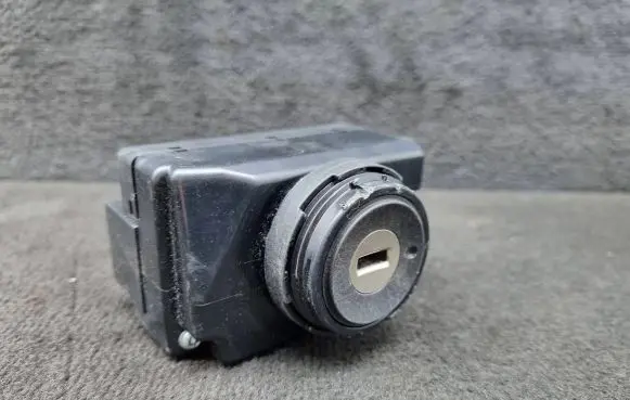 Audi A8 S8 D3 4E Ignition lock 3D0905865E