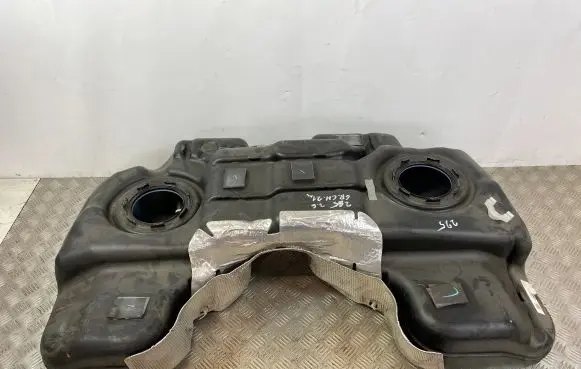 Jeep Grand Cherokee WL Fuel tank 68159140AF