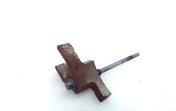 Jaguar XF X260 Fuel Injector clamp holder 