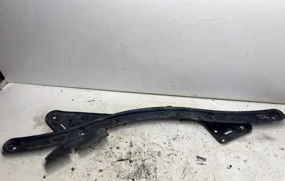 Ford Focus Other front suspension part 8V61A10684AC C9H7A