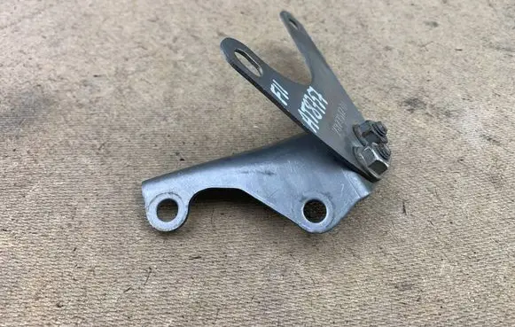 BMW 5 F10 F11 Muffler mount bracket/holder 18207823512 7823512 18208515755