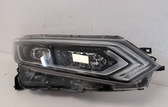 Nissan Qashqai Headlight/headlamp 10019011