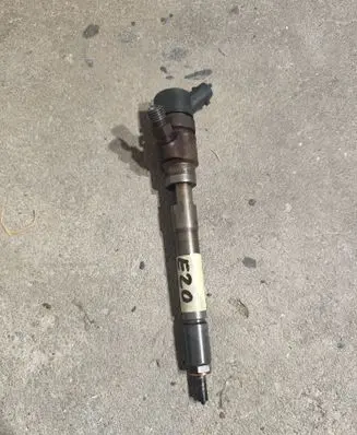 Hyundai Sonata Fuel injector 0445110258