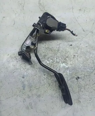 Toyota Corolla E120 E130 Accelerator throttle pedal