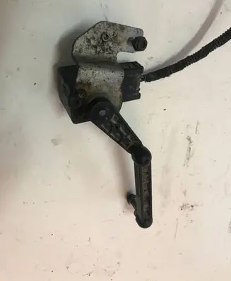 BMW 5 E60 E61 Front height sensor lever 14797
