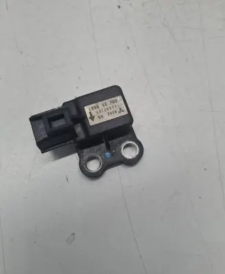 Ford Ranger Other relay LB96437G0 X2T23571