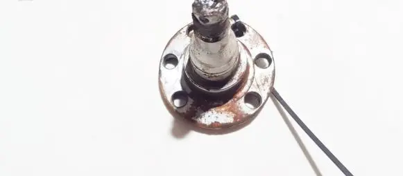 Volkswagen PASSAT B4 Stub axle 