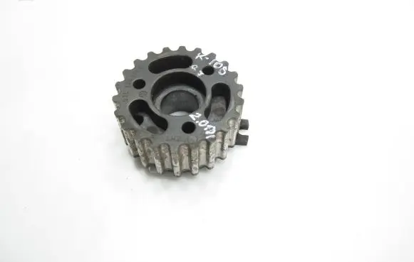Volkswagen PASSAT B7 Fuel pump gear (pulley) 03L130111E