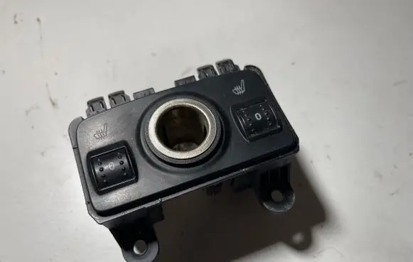 Ford Grand C-MAX Seat heating switch AM5T19K314AC