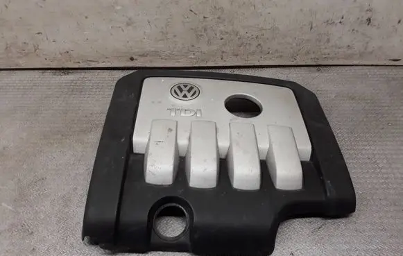 Volkswagen PASSAT B6 Engine cover (trim) 03G103925