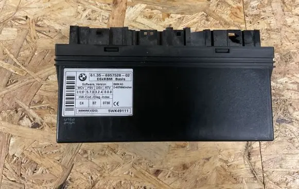 BMW 5 E60 E61 Comfort/convenience module 6957528 5WK49111